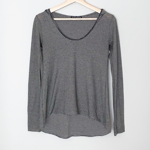 Brandy Melville Black & White striped Sweater - OS - Picture 2 of 5